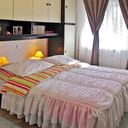 Roberta - Lbn408 By Interhome