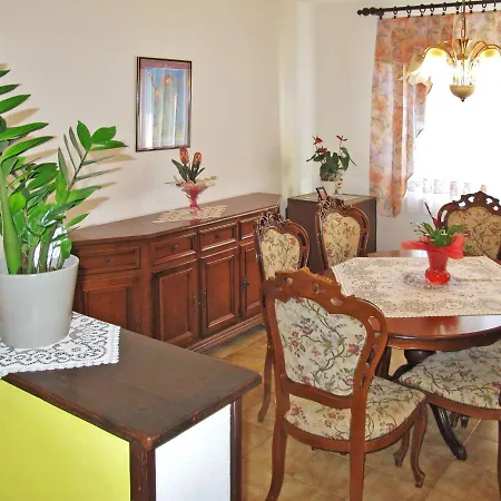 Appartamento Roberta - Lbn408 By Interhome *