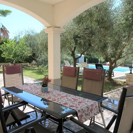 Apartman Roberta - Lbn408 By Interhome *